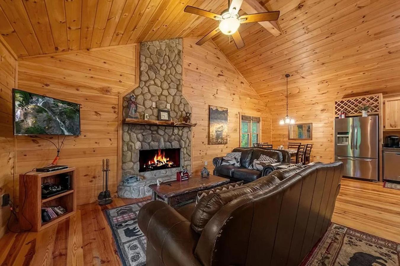 The Cozy Lazy Laurel With Year-Round Mountain Views, Hot Tub, Fire Pit Villa Cherry Log Exterior foto